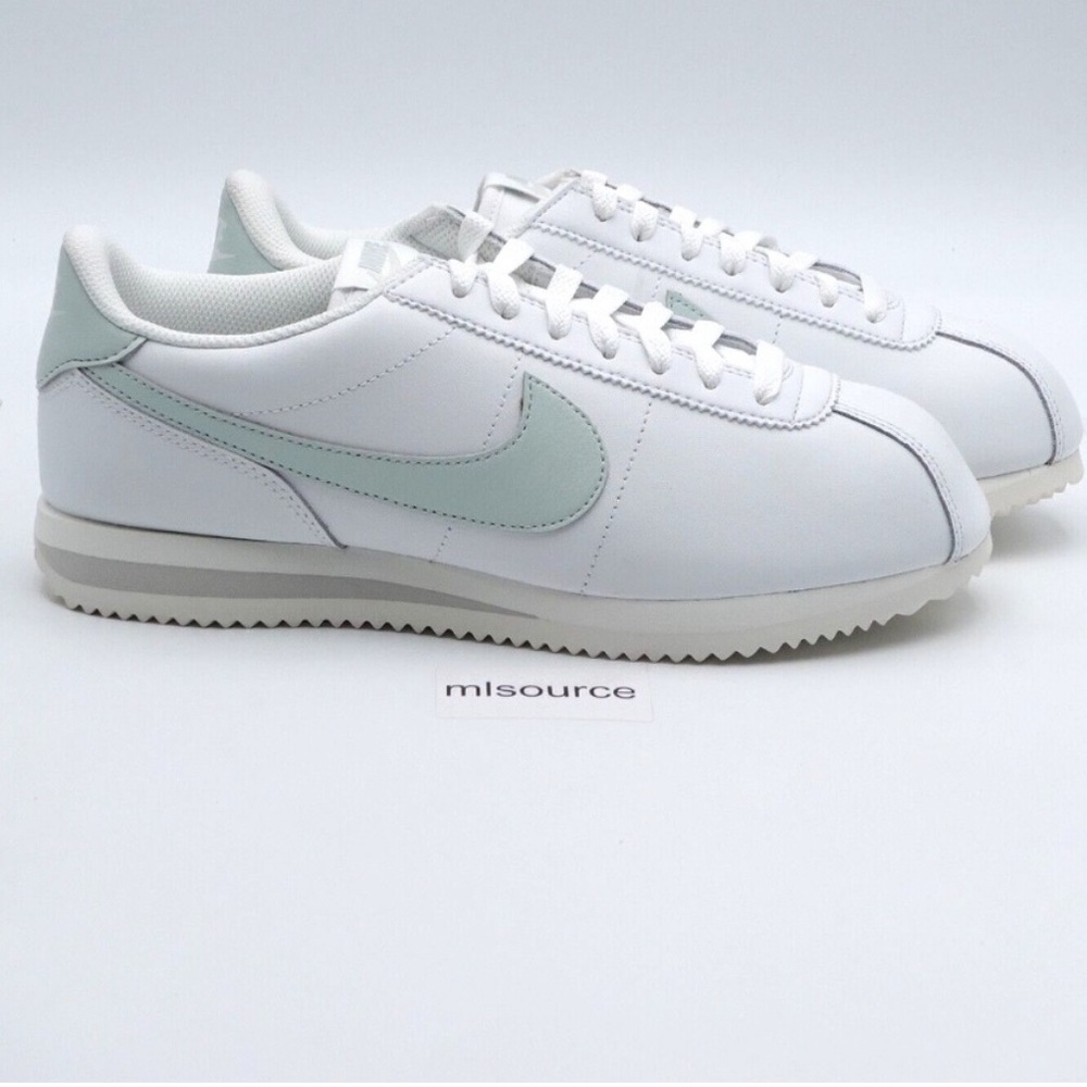 new nike cortez women size 8
